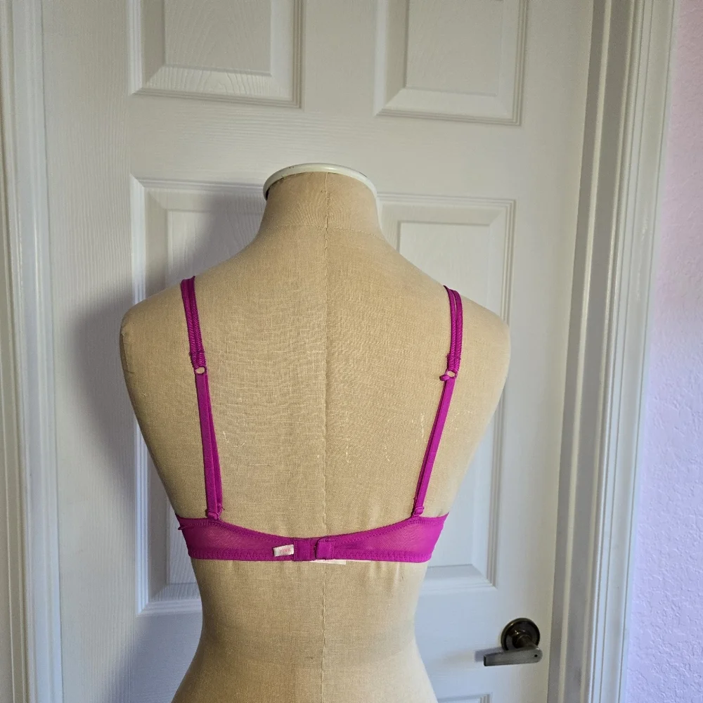 Victoria's Secret Magenta Pink‎ Covertible Bra Size 36 B PINK Lace Lingerie